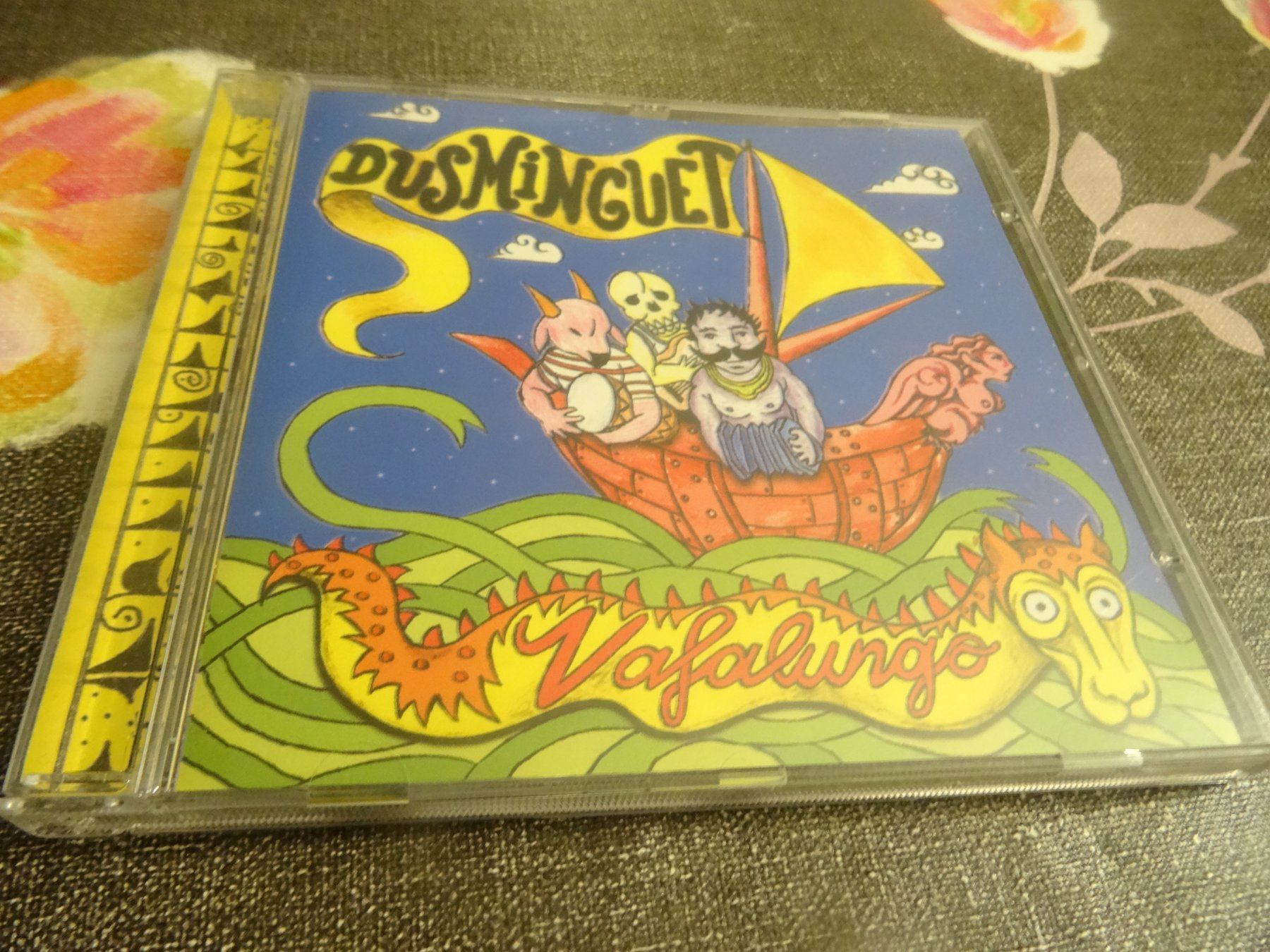 CD: Dusminguet - Vafalungo CD – Usato da Olten venduto da Disc-Ausverkauf