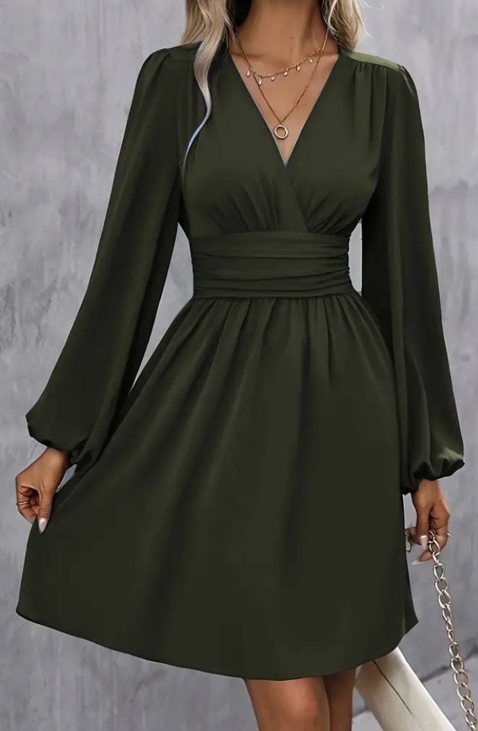 Vestiti: Elegantes Kleid mit Puffärmeln Gr. S – Nuovo (secondo la descrizione) da Zofingen venduto da Just_That_Thing 1