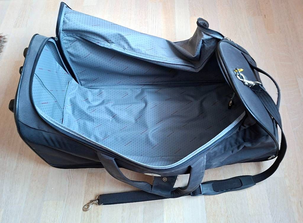 Taschen: Reise Bag – Gebraucht aus Binningen von haliz 3