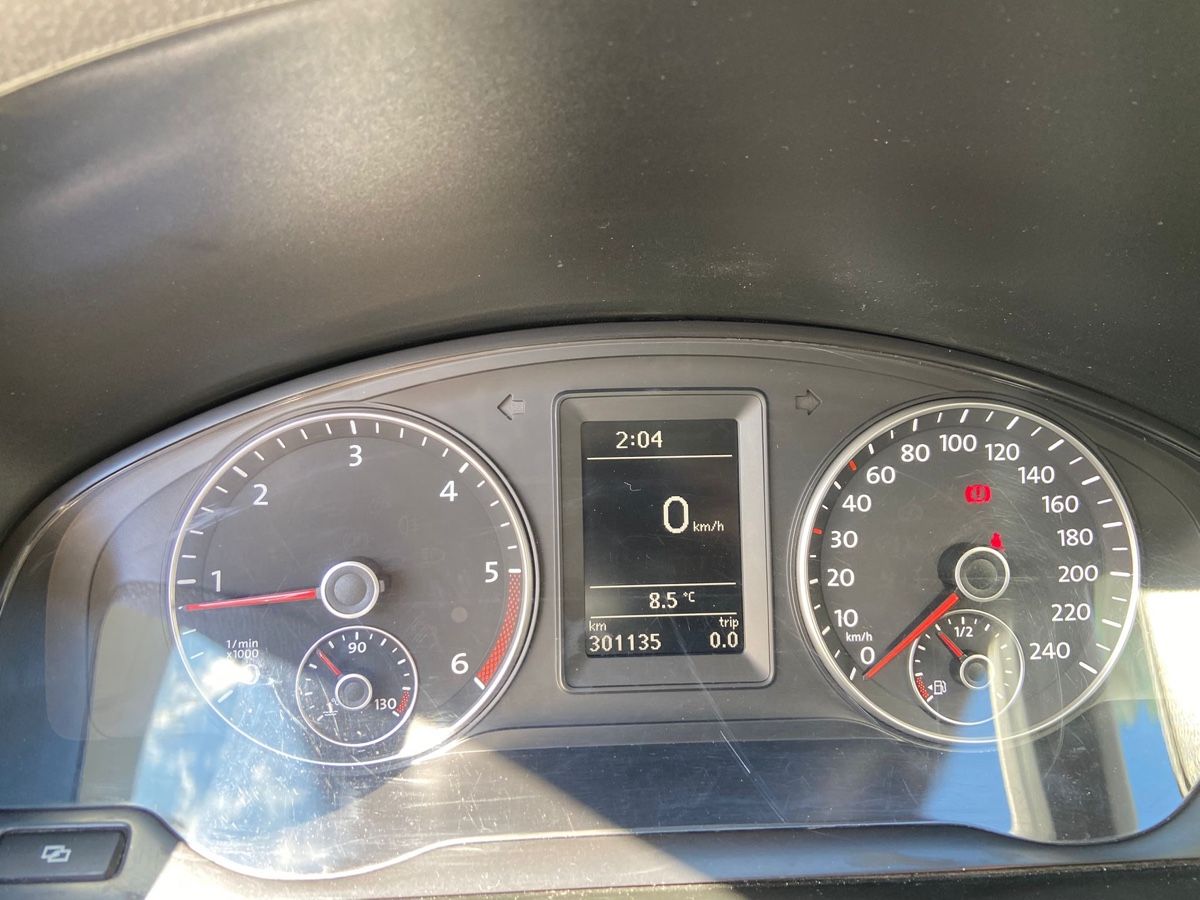 VW Automobili: VW T5 Caravelle TDI – Usato da Altendorf venduto da Faessler04 9