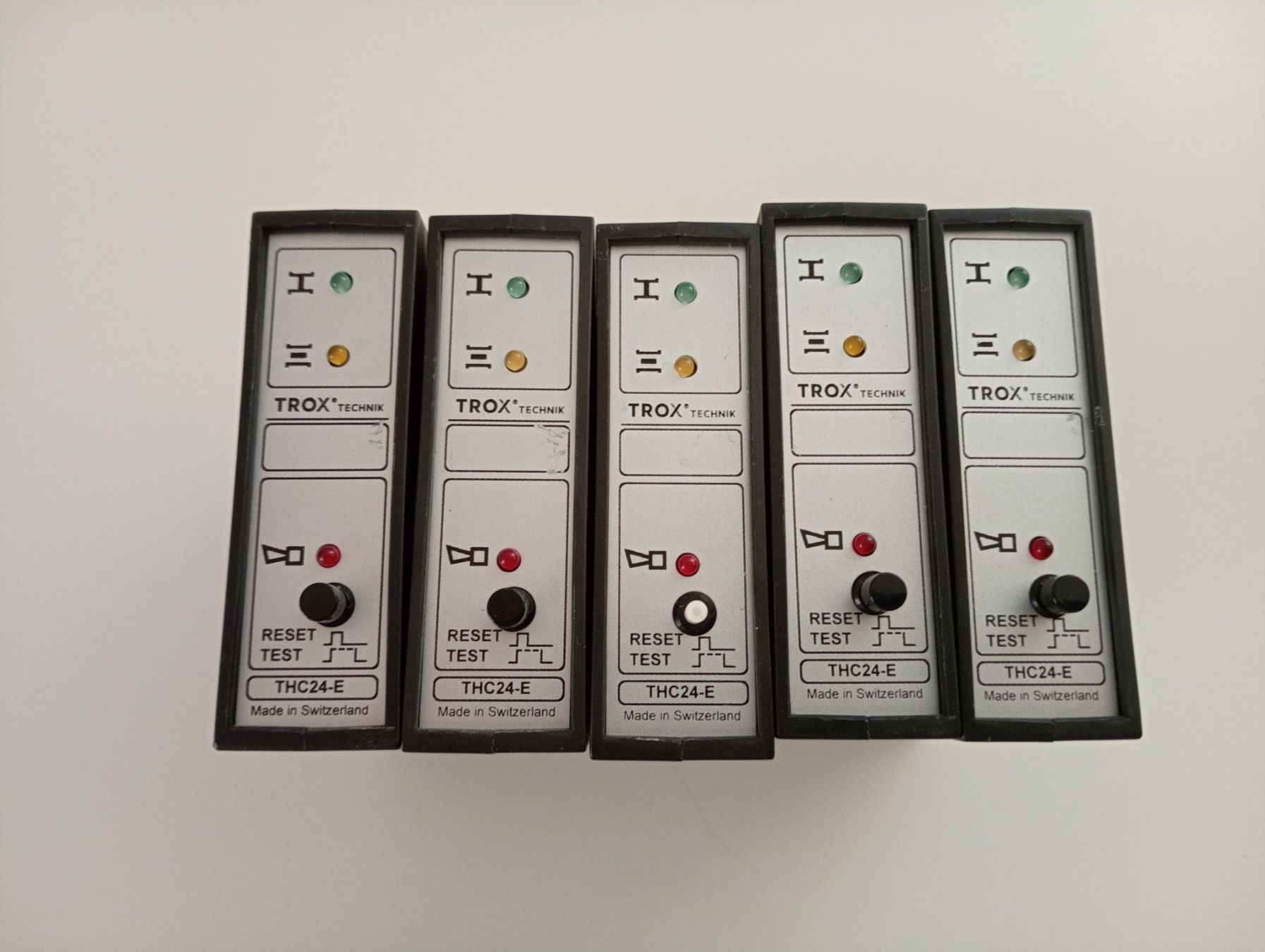 Componenti elettronici: BV-Control TROX Steuer- und Anzeigegerät / THC24-E – Usato da Ufhusen venduto da HKSC 4