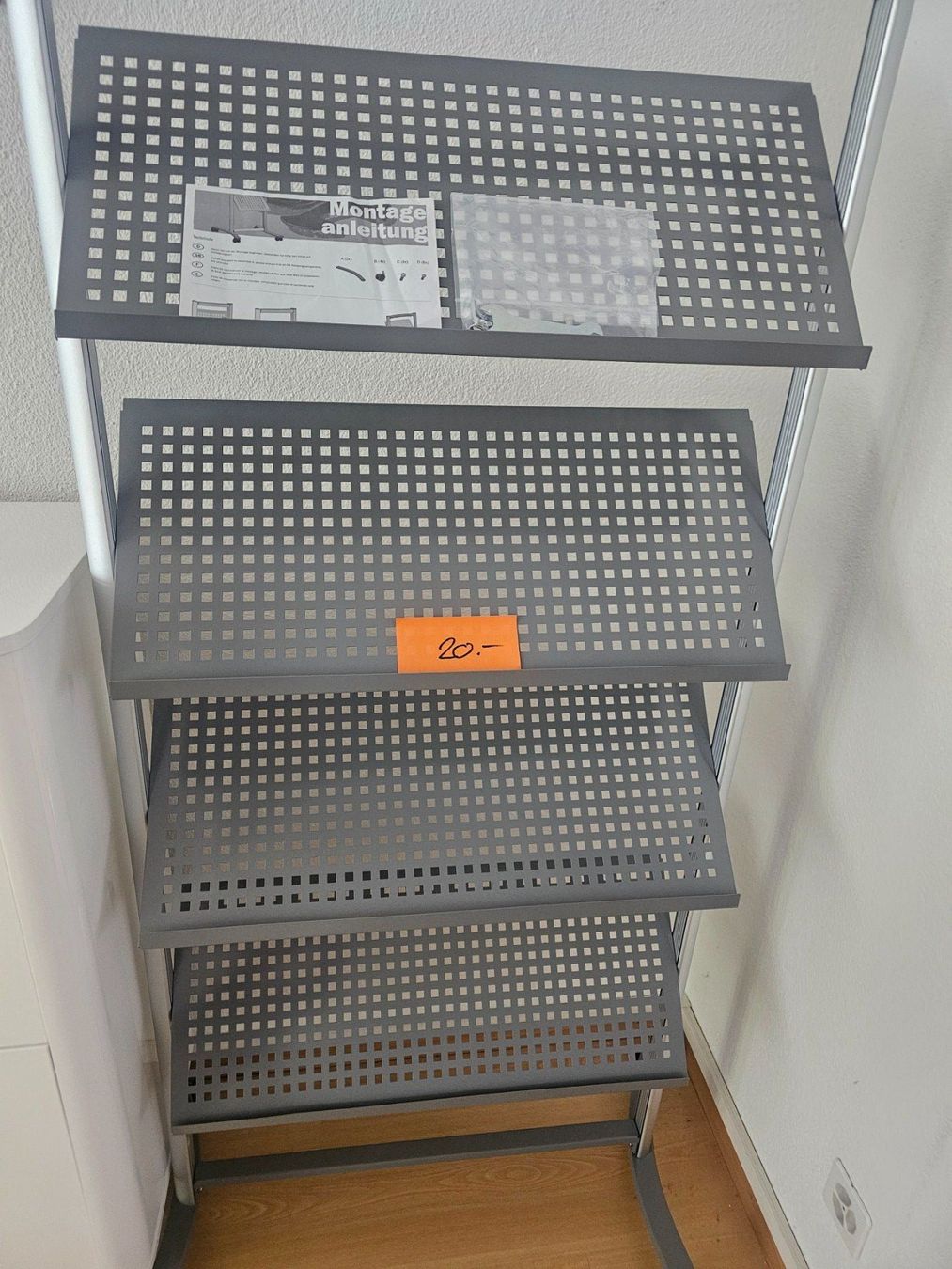 Allestimento di negozi e stand fieristici: Prospekt-Ständer auf Rollen – Usato da Dietikon venduto da holachico64