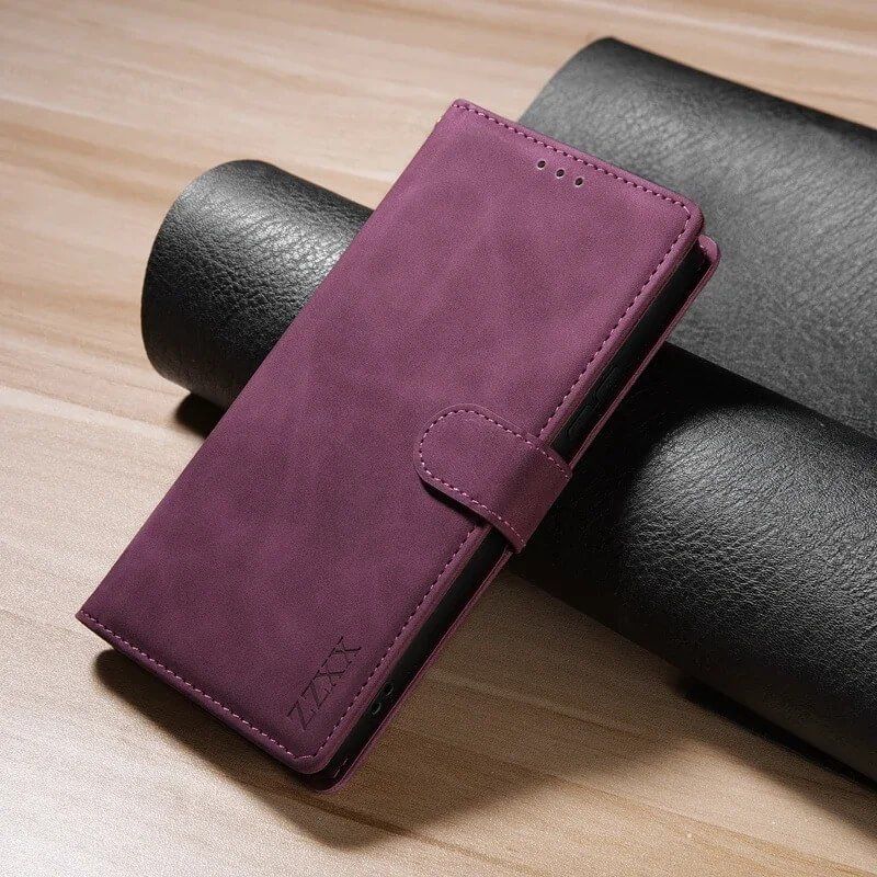 Cover & Protezioni schermo: iPhone 15 Pro magnetische Flip-Lederhülle – Nuovo e nell'imballaggio originale da Unterägeri venduto da RmOnline 2