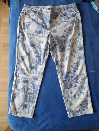 ZERRES Damen 3/4 Jeans Grösse 46