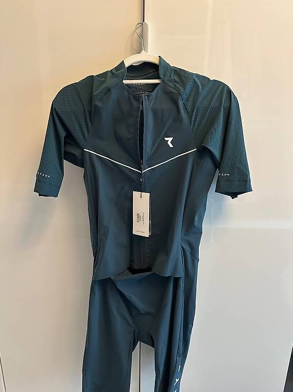 Completi: Ryzon Myth Trisuit Triathlonanzug L – Usato da Speicher venduto da bergfloh89