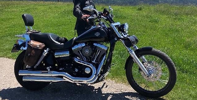 Harley-Davidson Chopper: Wunderschöne Harley-Davidson Wide-Glide aus erster Hand – Usato da Thun venduto da Oldtimer3 2