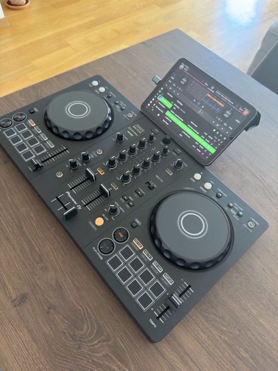Pioneer Console di mixaggio: DJ Controller Pioneer DDJ-FLX4 New – Nuovo (secondo la descrizione) da Zürich venduto da Rocola26 3