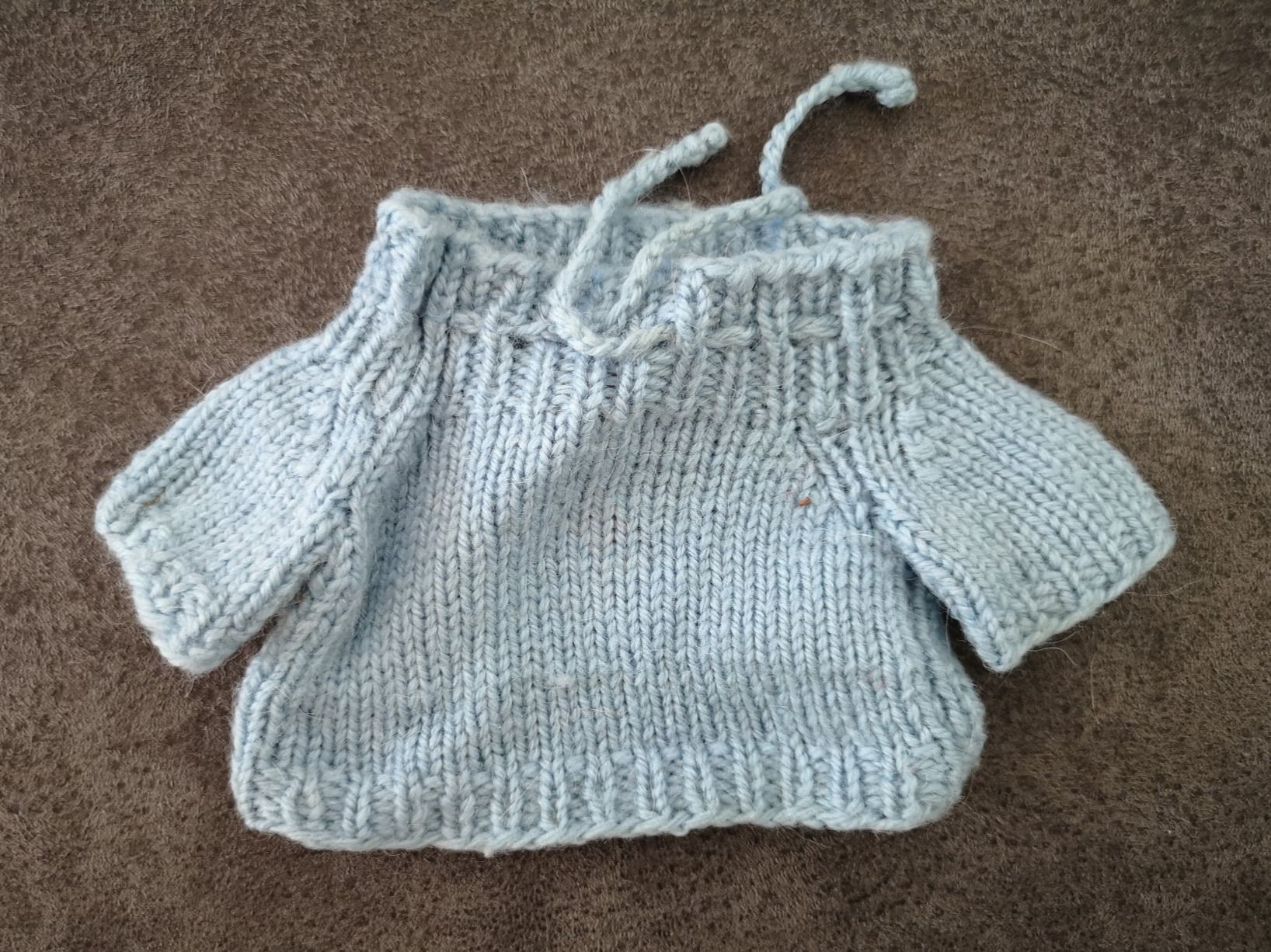 Puppen: Selbstgestrickter Pullover für Puppen – Gebraucht aus Liestal von Gitterli01