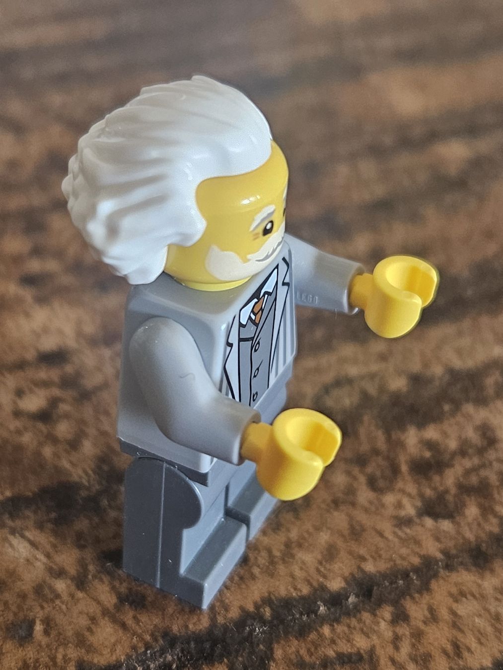 Lego Kit di costruzioni: lego figurine idea173 Orient Express Passenger - Scientist – Usato da Confignon venduto da Ecrofigs 3