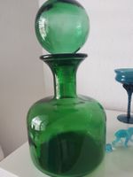 Vintage grüne Glaskaraffe-Dekanter