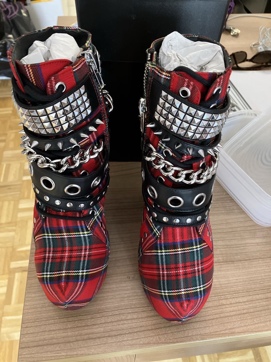 Scarpe da donna: Charla Tedrick Brixton Boot – Nuovo (secondo la descrizione) da Basel venduto da DanF85