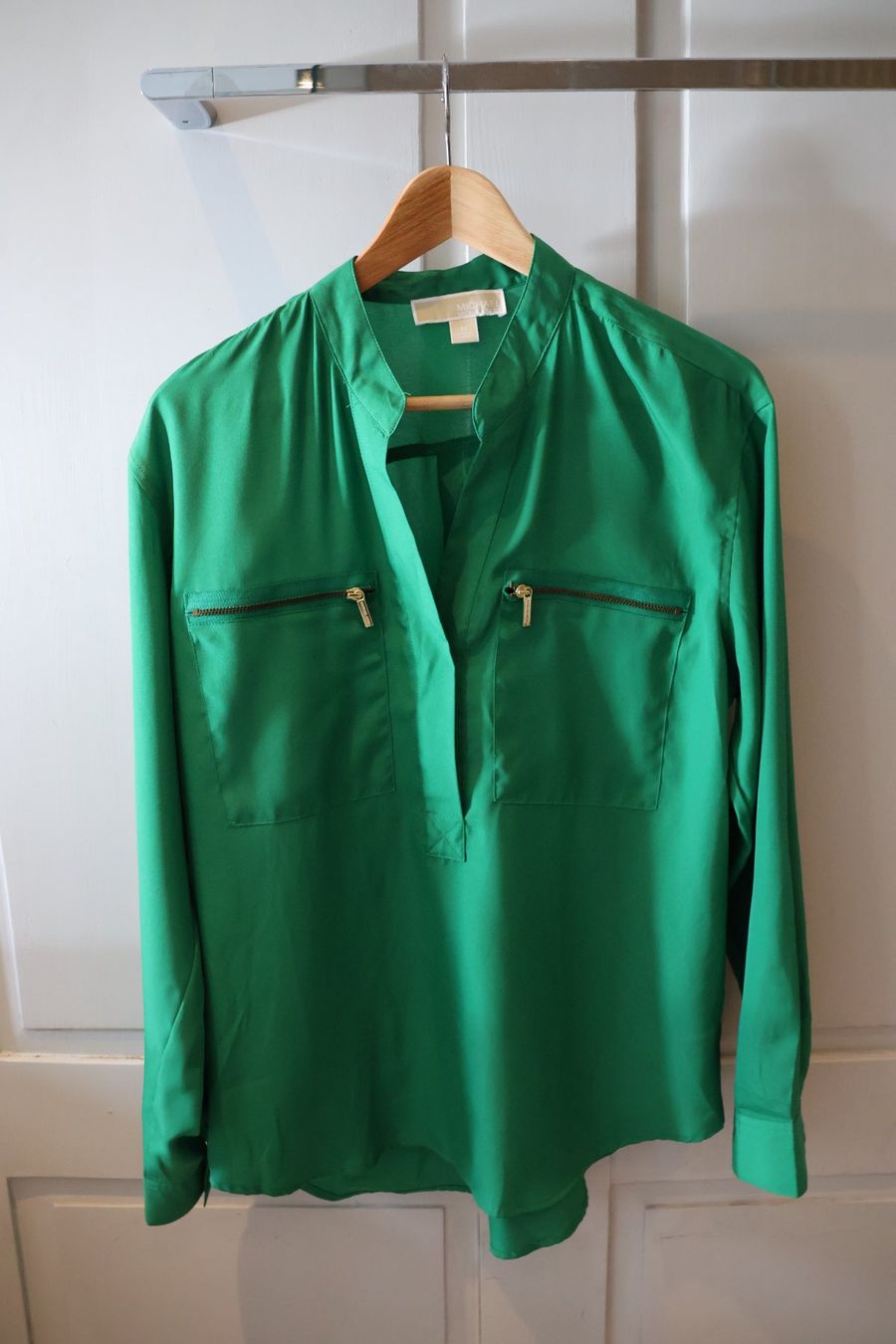 Michael Kors Blusen: Grüne Michael Kors Bluse – Gebraucht aus Winterthur von jul_v9wx