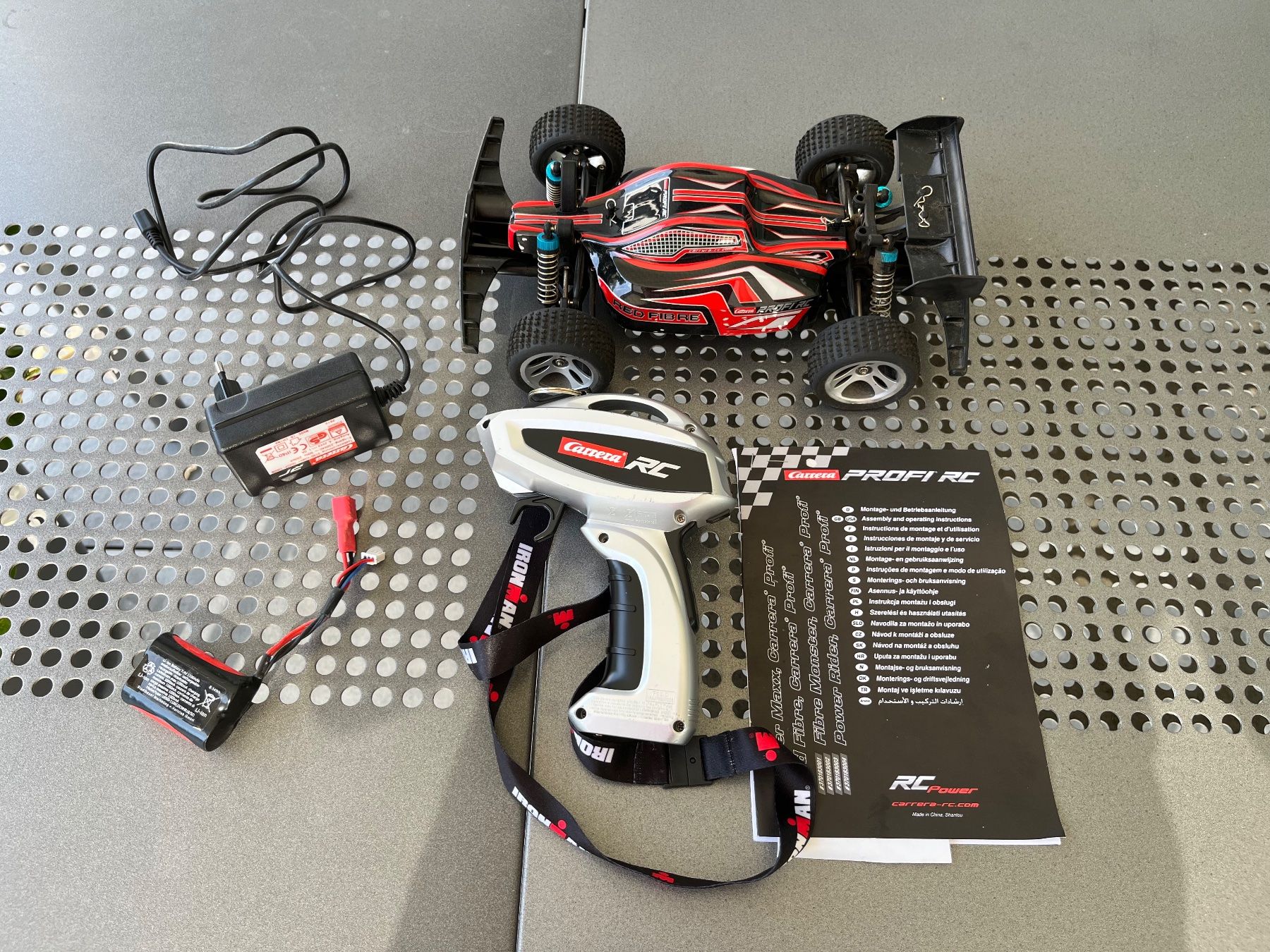 Carrera Modellismo RC: Ferngesteuertes Auto Carrera Profi RC – Usato da Bremgarten AG venduto da udb 3
