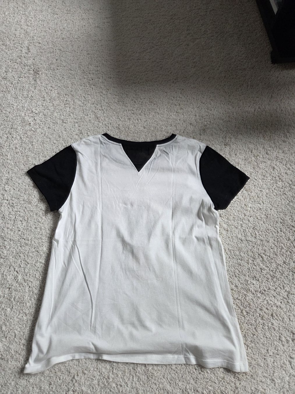 Karl Lagerfeld T-shirt: Karl Lagerfeld Tshirt Peace – Usato da Rüfenacht BE venduto da Biancaro 3