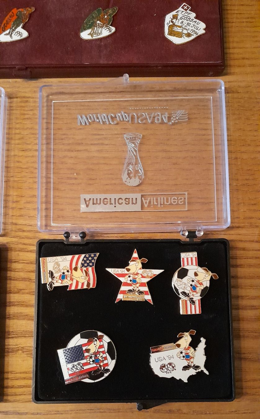 Placchette & Badge: Seltene Pin Sammlung – Usato da Adlikon b. Andelfingen venduto da Kraemse 1