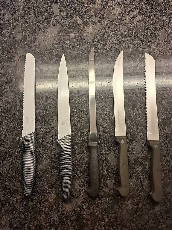 Coltelli da cucina: Verschiedenen Messern  – Usato da Niederuzwil venduto da Liberatopixel