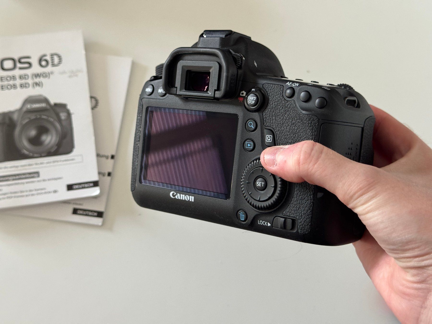 Canon Fotocamera: Kamera Canon EOS 6D Body ohne Akku – Usato da Rheinfelden venduto da Eldritchwitch 1
