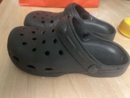 Kinder Clogs/ Sandalen  schwarz Grösse 33 guter Zustand