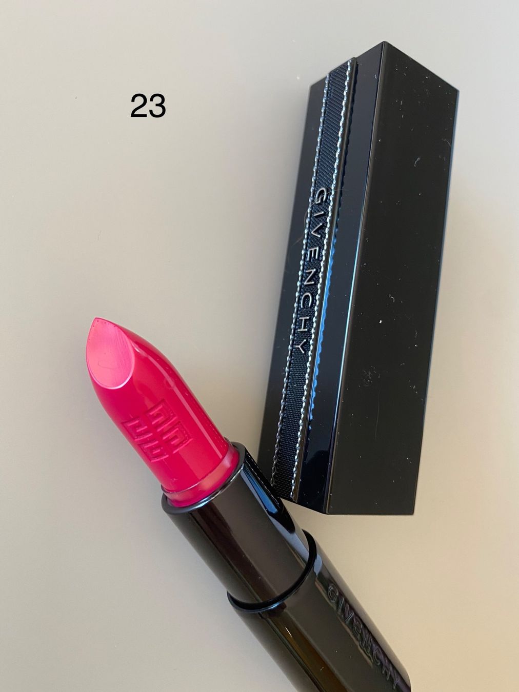 Make-up: Givenchy lipstick maquillage – Nuovo e nell'imballaggio originale da Pully venduto da Natala
