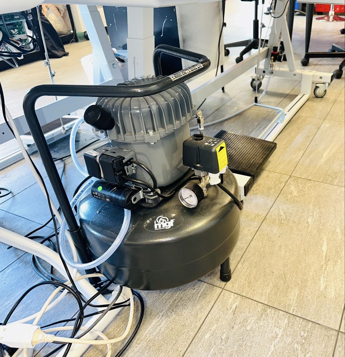 Dürkopp Macchine da cucire: MACHINE À COUDRE INDUSTRIELLE DÜRKOPP ADLER ZIGZAG et DROITS – Nuovo (secondo la descrizione) da bellevue venduto da azi_x2tz 9
