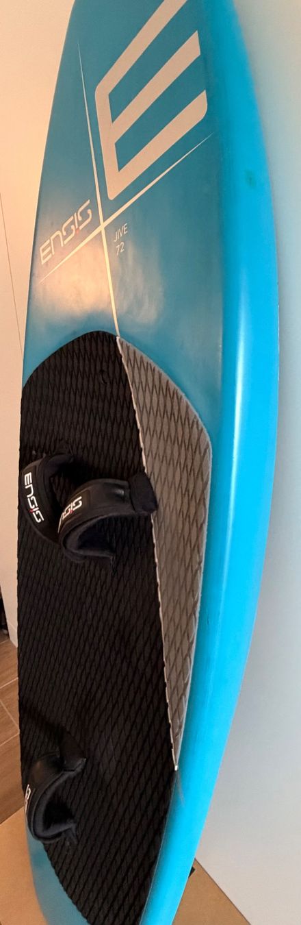 Ensis Tavole da surf e di nuoto: Ensis Jive 72l Midlength Wingfoilboard – Usato da Möriken AG venduto da tomkun 3