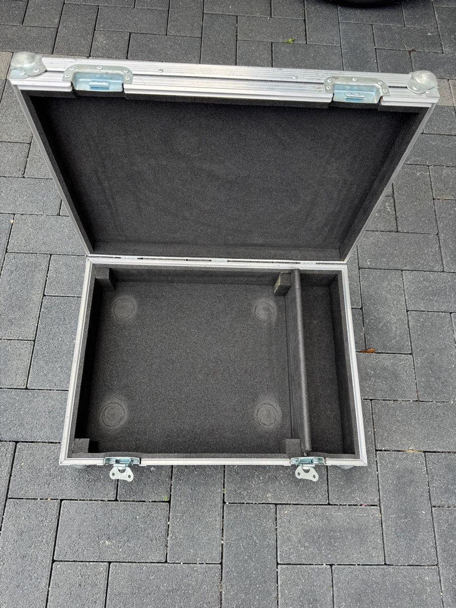 Valigie: Technics Flightcase gebrauchter Zustand – Usato da Rüdtligen venduto da Blibxsung 2