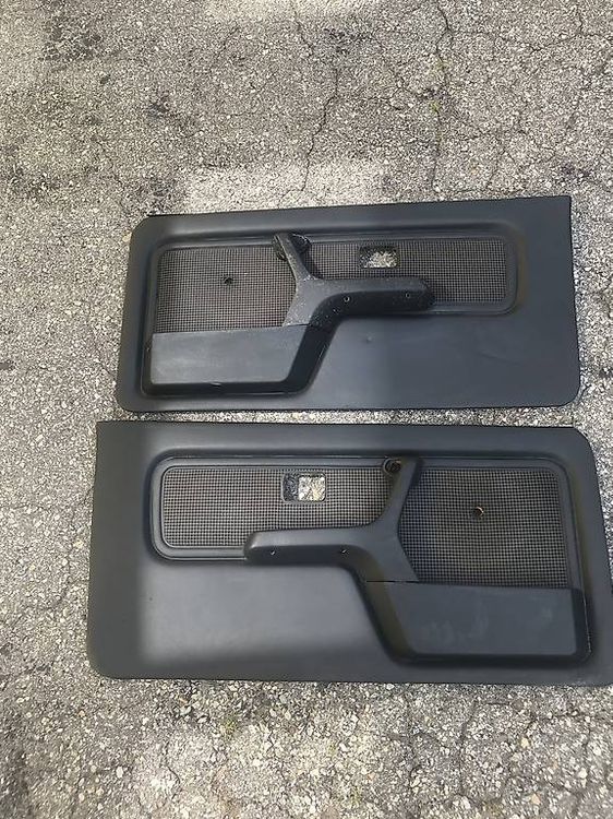 Tutti pezzi di ricambio auto: Bmw e30 original teile – Usato da Biasca venduto da dam_v27g 4