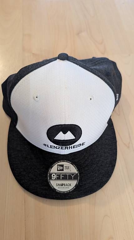 Altro in  Abbigliamento & Accessori: Lenzerheide Bike Kingdom Cap Grösse Large – Usato da Baar venduto da Foscolio