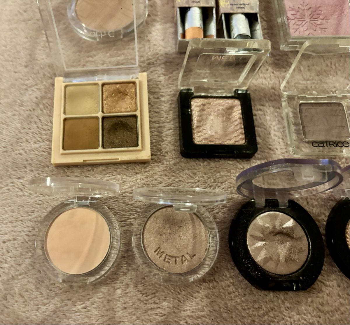 Make-up: Blush/Eyeshadow Mix verschiedene Marken – Gebraucht aus Baden von Tiffany6878 2