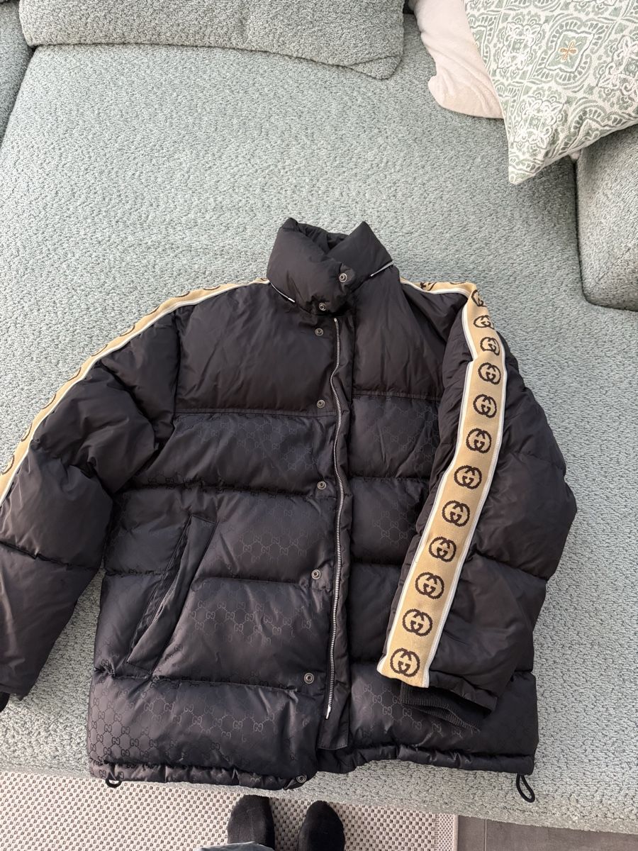 Gucci Giacche: Gucci Herren Winterjacke – Nuovo (secondo la descrizione) da Dübendorf venduto da Viktorija_95