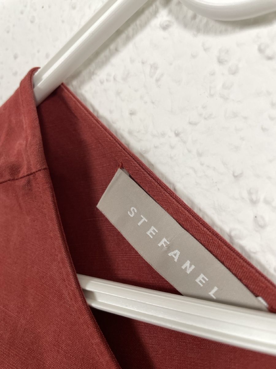 Stefanel Vestiti: Stefanel Oversized Brick Red Linen-Blend Dress – Usato da Knonau venduto da Grapesvintage 8