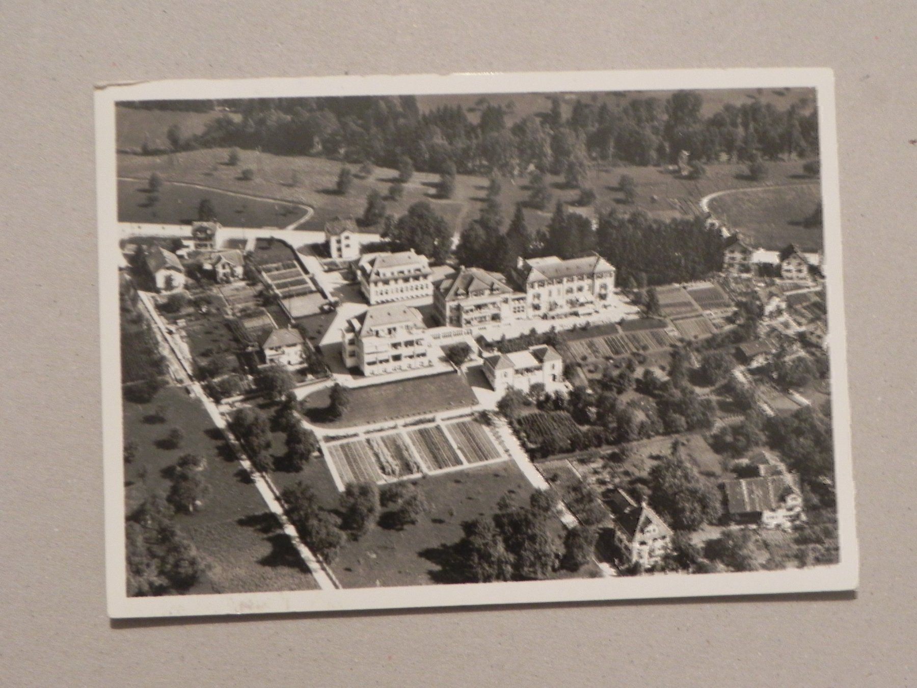Cartoline postali: Ansichtskarte Rüti ZH Spital 1939 – Usato da Siebnen venduto da krimsie