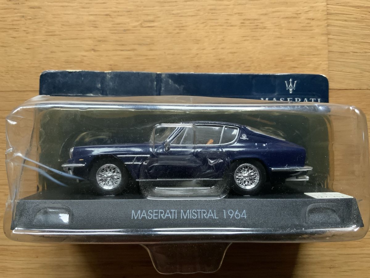 Maserati Automobili: MASERATI MISTRAL 1964 1:43 blau – Nuovo e nell'imballaggio originale da Frauenfeld venduto da CSM71