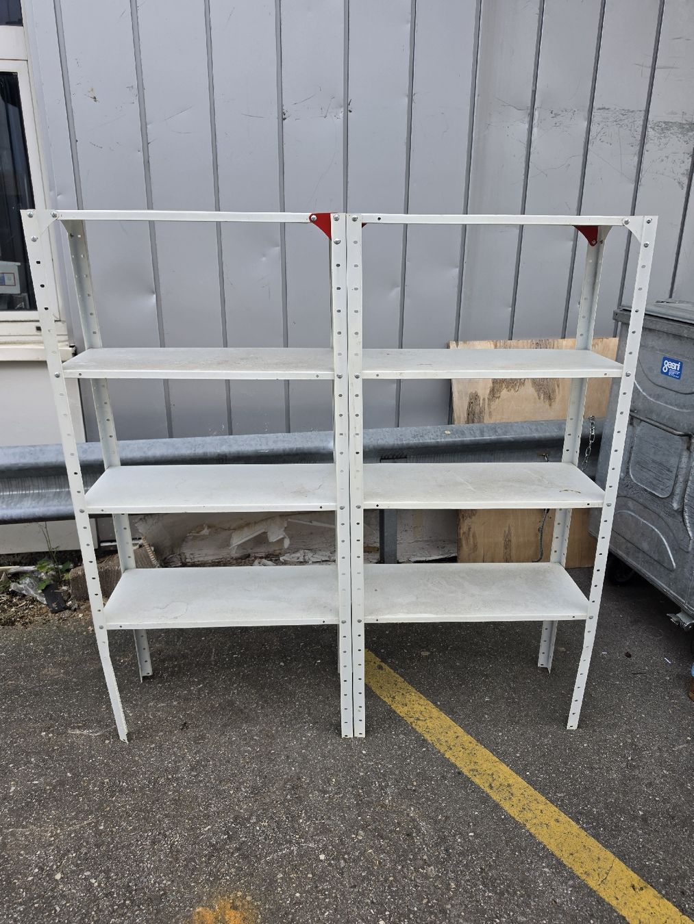 Scaffali: Metallregal weiss 3 Ebenen  – Usato da WIL SG venduto da Sprin319