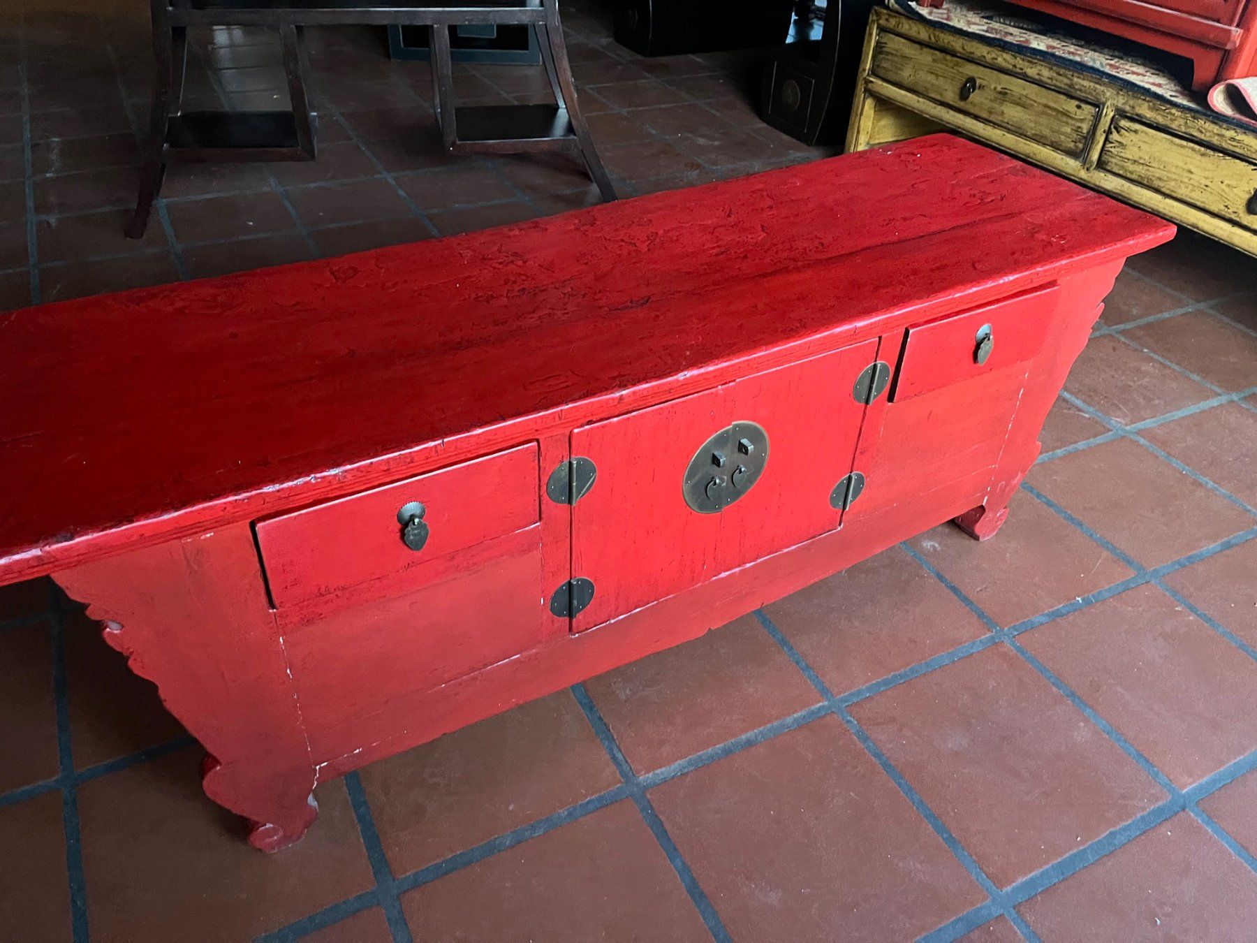 Cassettiere: Grosses, asiatisches Sideboard rot – Nuovo (secondo la descrizione) da Cham venduto da mjg1901 3