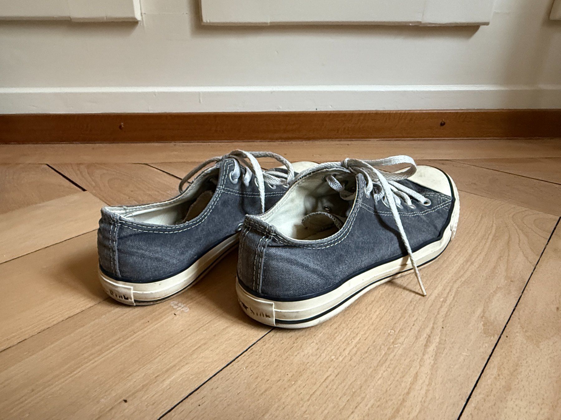 Converse Scarpe da uomo: CONVERSE - Chucks Sneaker dunkelgrau 40 – Usato da Zürich venduto da Diazaio 2