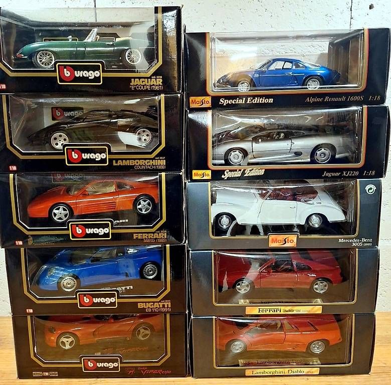 Modellini d'auto: Lot miniatures 1/18 – Usato da Fribourg venduto da diecast-models