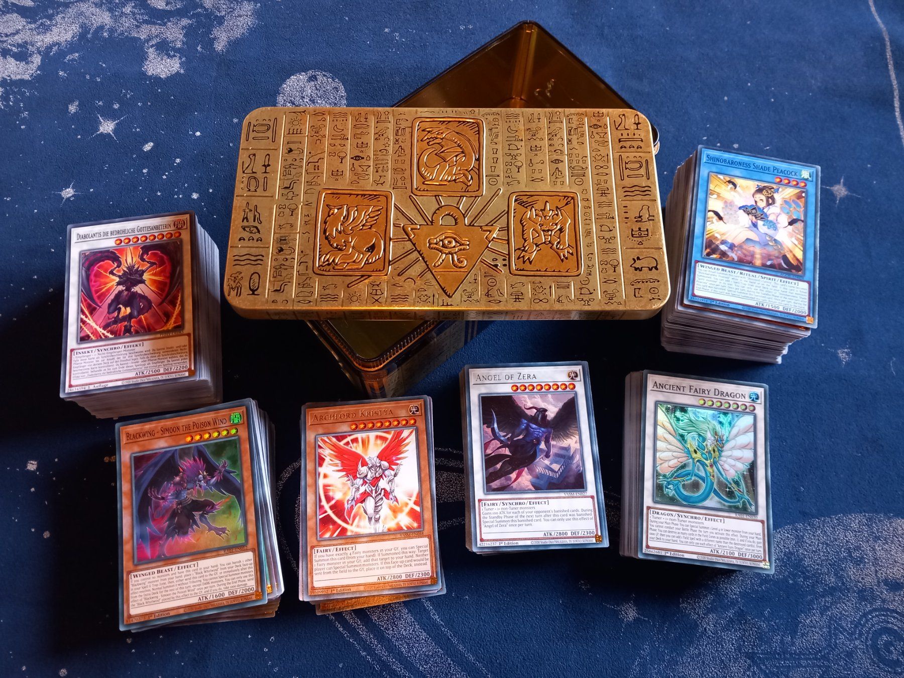 Cartoline: 600 Yu-Gi-Oh! Karten in edler Tin-Box – Nuovo (secondo la descrizione) da Hinterfultigen venduto da Marcel2112 1