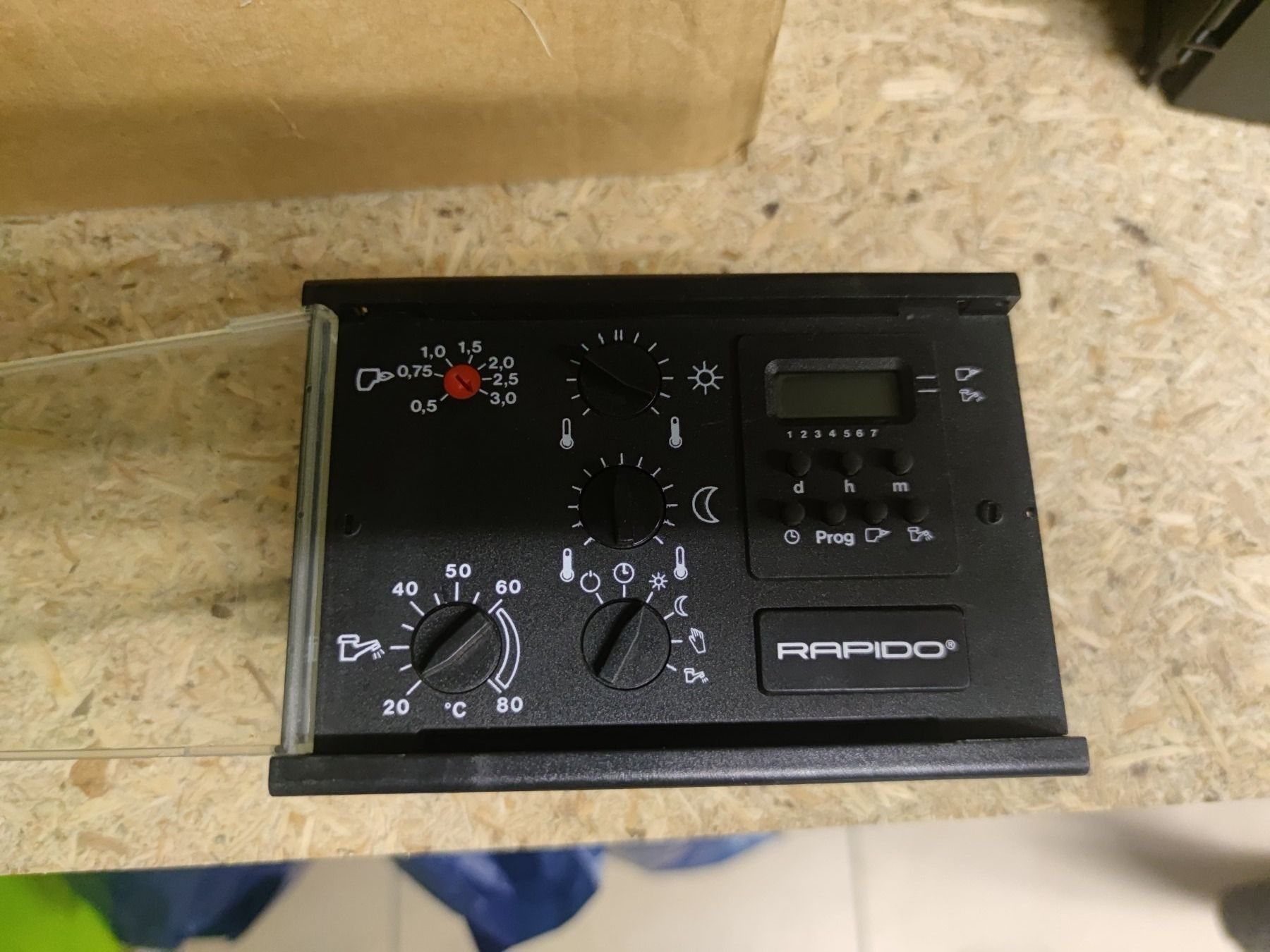 Radiatori: Heizungsregler Rapidomatic 2 S – Usato da Horn venduto da Detroit18