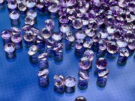 50 St fein brillantgeschliffene Amethyst-Pointer 1,5 mm
