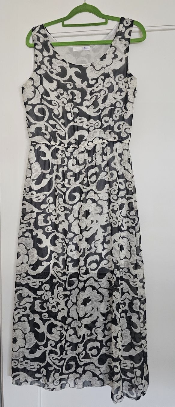 Robes: Damen Sommerkleid lang gemustert Grösse S – D'occasion à Aarau par Mery6