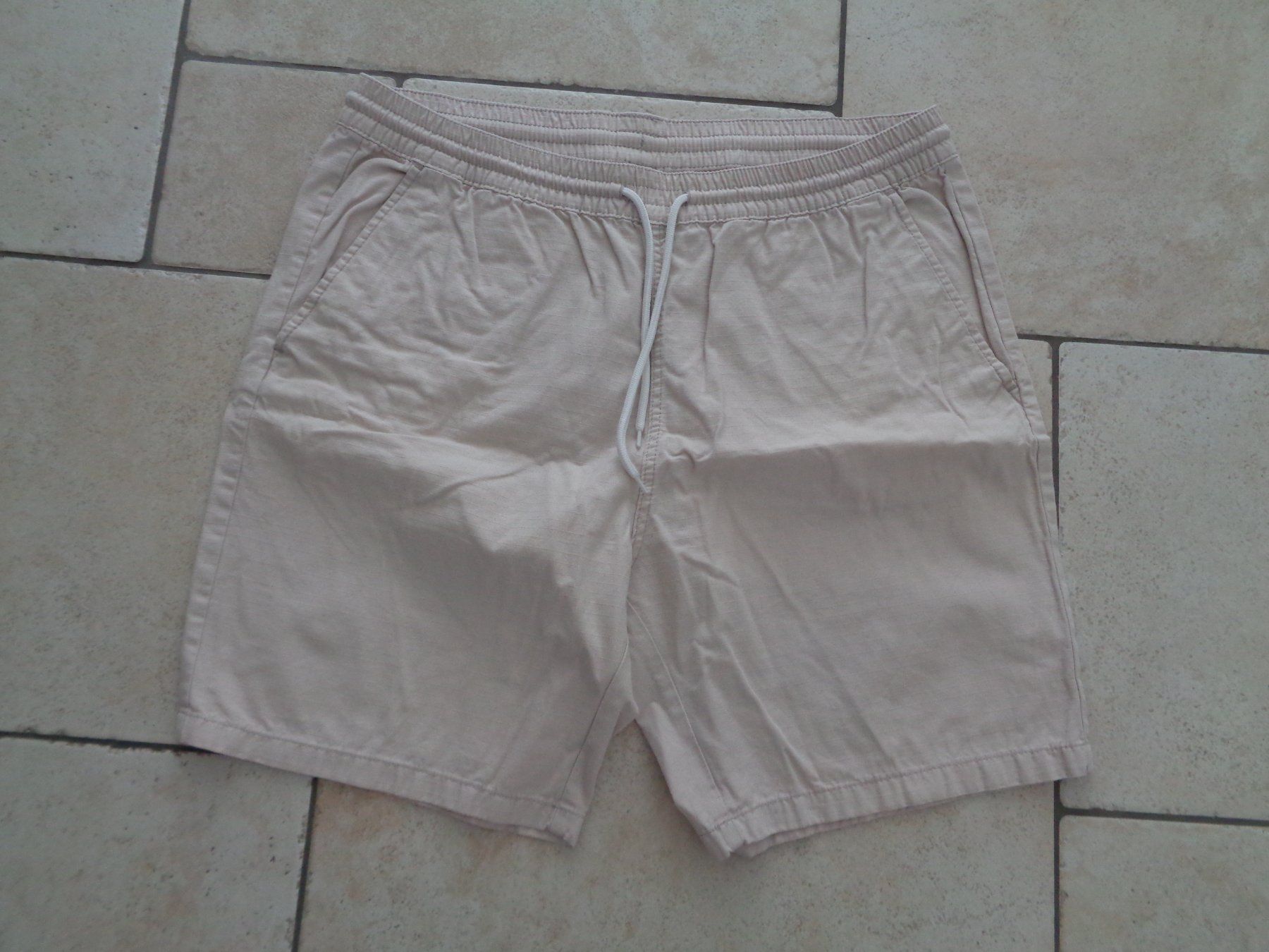 H&M Pantalons: Shorts  H&M Grösse 34 – D'occasion à Kreuzlingen par Robi-2003