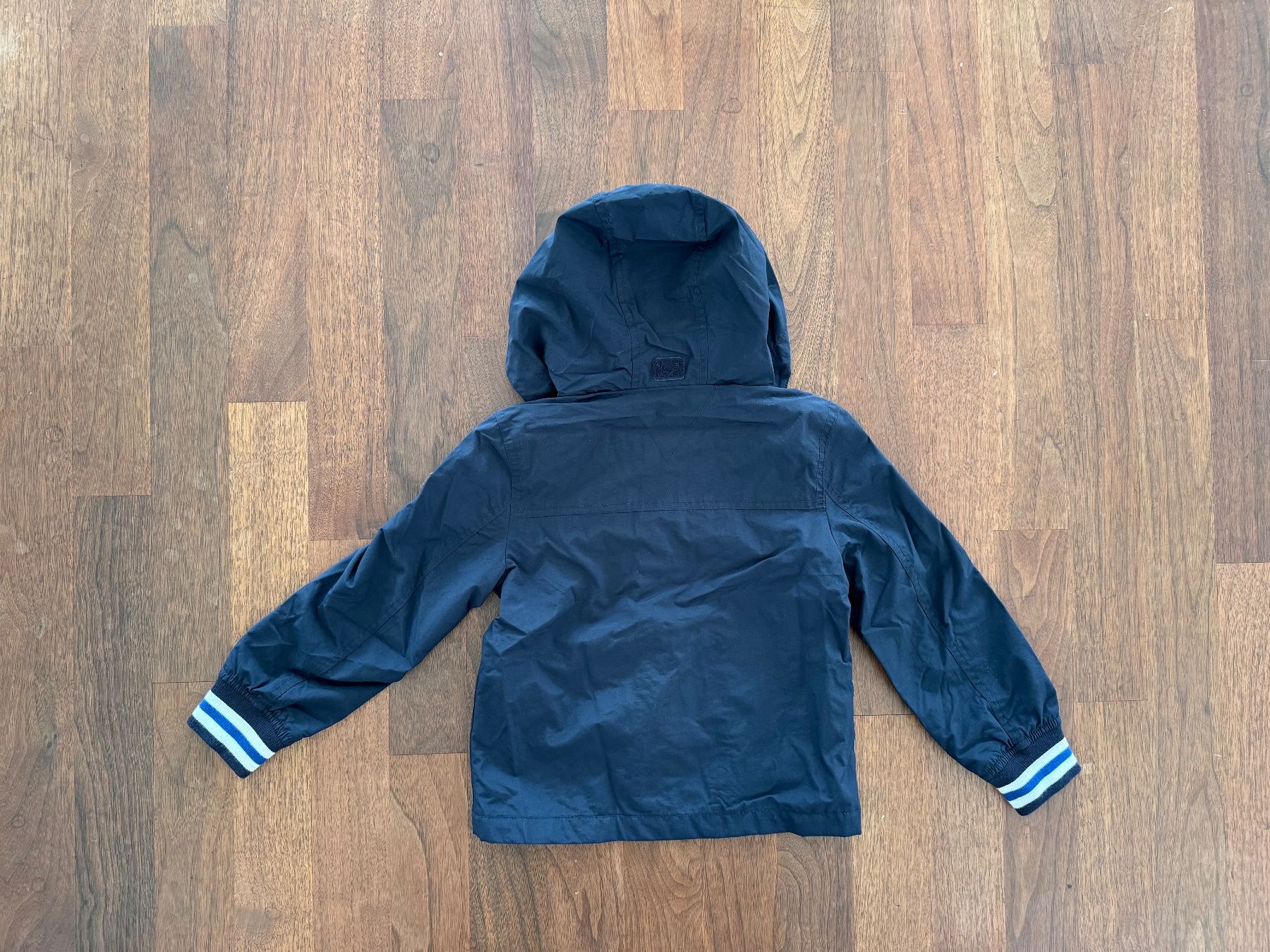 Tommy Hilfiger Giacche: Tommy Hilfiger Jacke Gr.110 – Usato da Eschlikon TG venduto da FilipSlomka 1