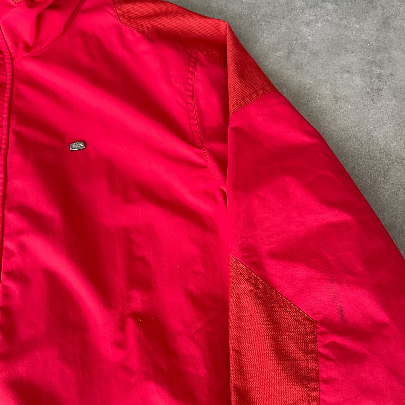 Giacche: 1990s LaCoste Vintage Rain Outdoor Jacket – Usato da Bern venduto da shoprestoredvintage 1