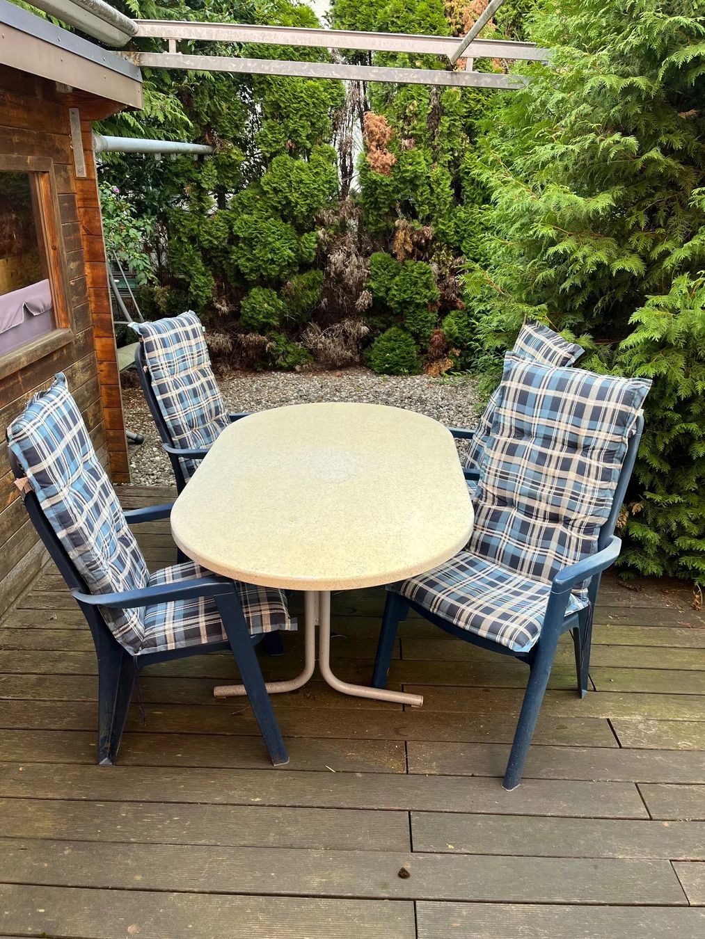 Tavoli: Gartentisch mit 4 Stühlen und Polstern – Usato da Olten venduto da MarPol07