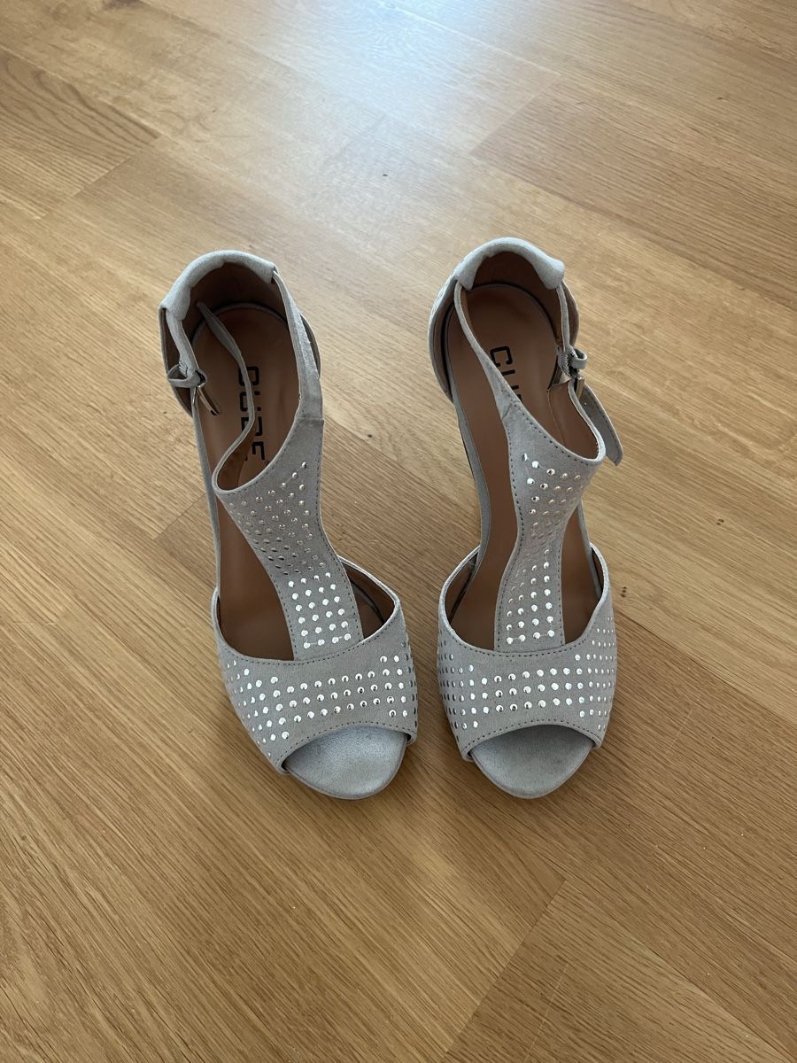 Cube Scarpe da donna: Pumps grau Party Cube 37 NEU – Nuovo (secondo la descrizione) da Rotkreuz venduto da rinchee 1