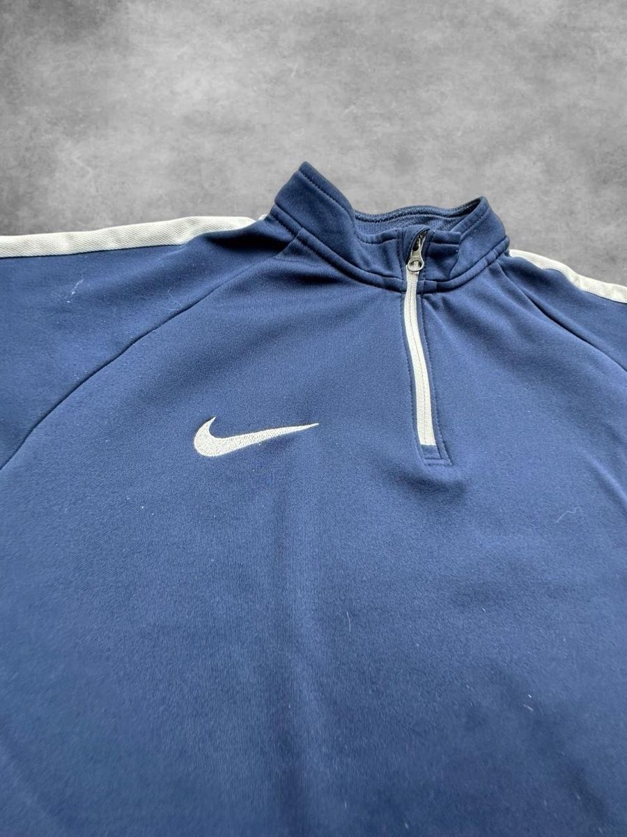 Nike Pullover & Sweatshirts: Nike zip pullover  – Gebraucht aus Erlinsbach SO von TogaResell 1
