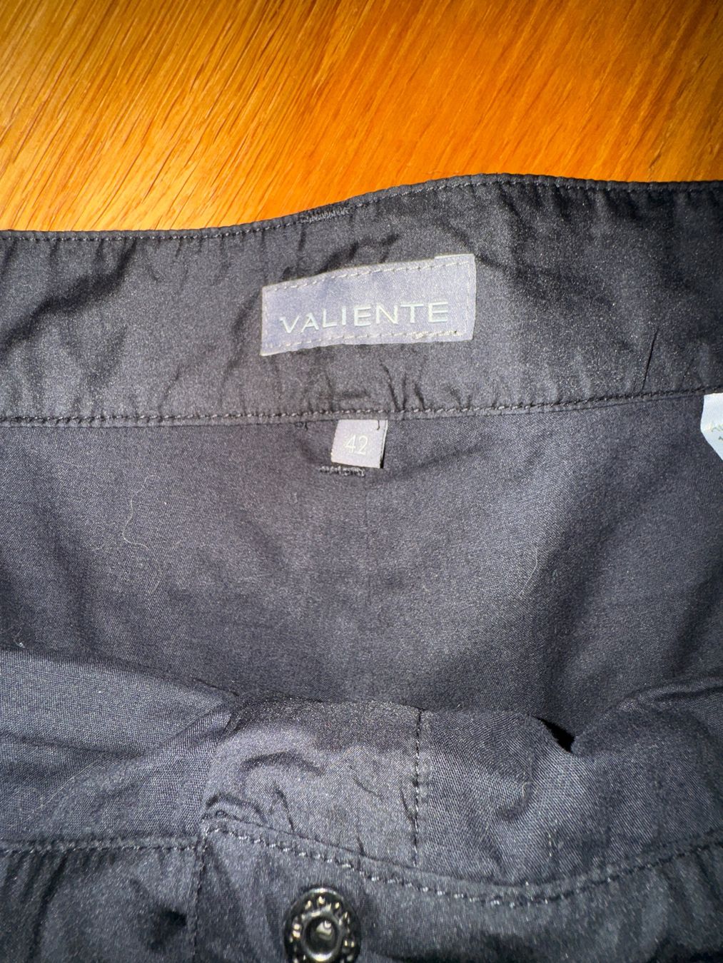 Pantaloni: Golf - Freizeithosen VALIENTE - Damen - Grösse 42 – Usato da Gurmels venduto da topsommer 4