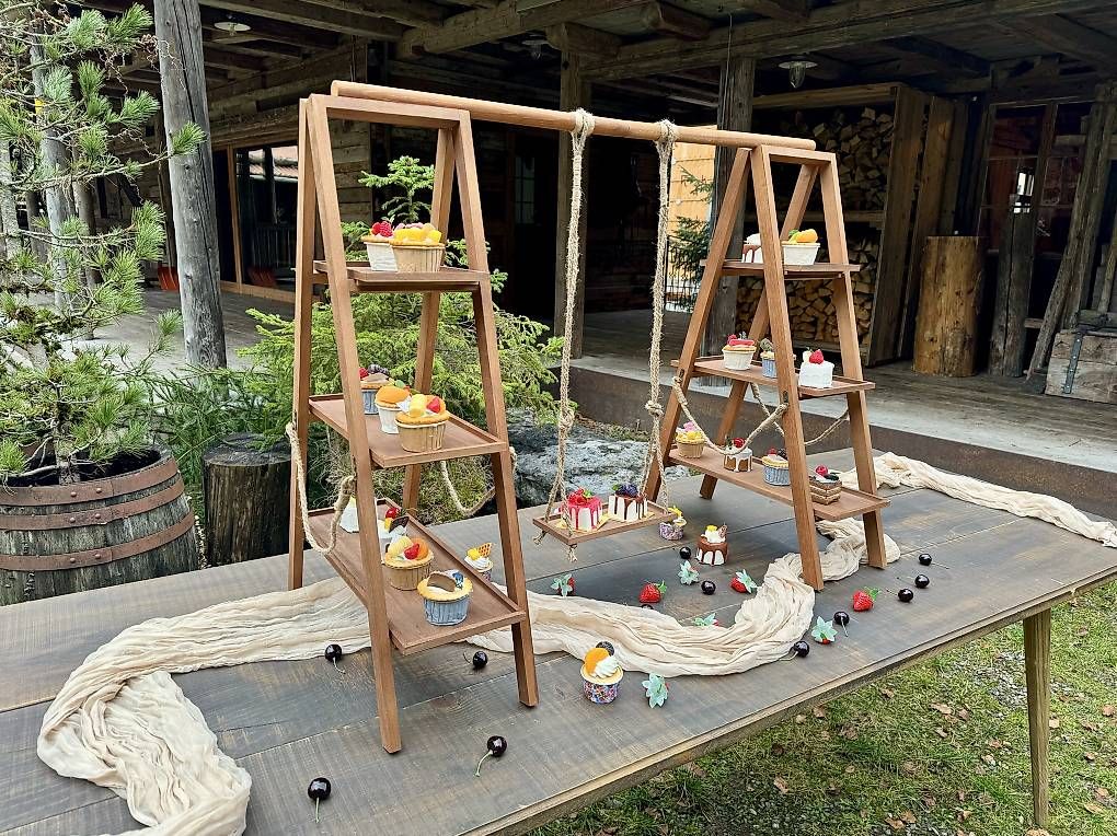 Tutte le decorazioni: Servierstation aus Holz - noch nie gebraucht – Usato da Dietlikon venduto da jul_w7gj