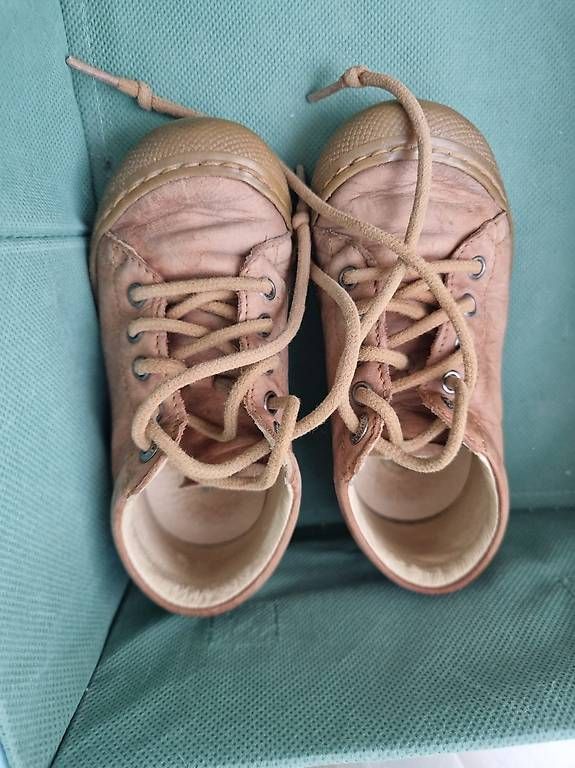 Schuhe für Jungen: Naturino grosse 23 – Gebraucht aus Herrliberg von HaC406